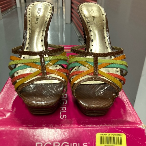 BCBGIRLS - Picture 2 of 9